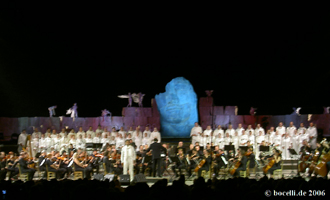 Lajatico, Teatro del Silenzio, 27. 7. 2006, Copyright www.bocelli.de