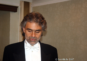Catania, Teatro Bellini, 4.Mai 2007, photo  www.bocelli.de