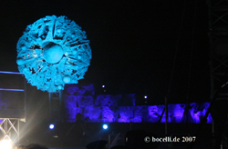 Teatro del Silenzio, Lajatico, 5.7.07, copyright www.bocelli.de