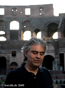 Rom, Kolosseum, 24. Mai 2009, Interviews, copyright www.bocelli.de