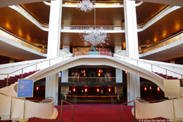 Metropolitan Opera New York City, Feb 2019, photo by F.Hochscheid